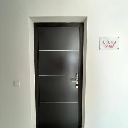 Arena Coral - Main Street - 50m Apartment